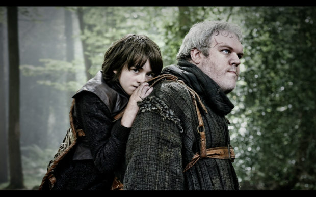 Bran Stark y Hodor interpretados por Issac Hempstead Wright y Kristian Nairn